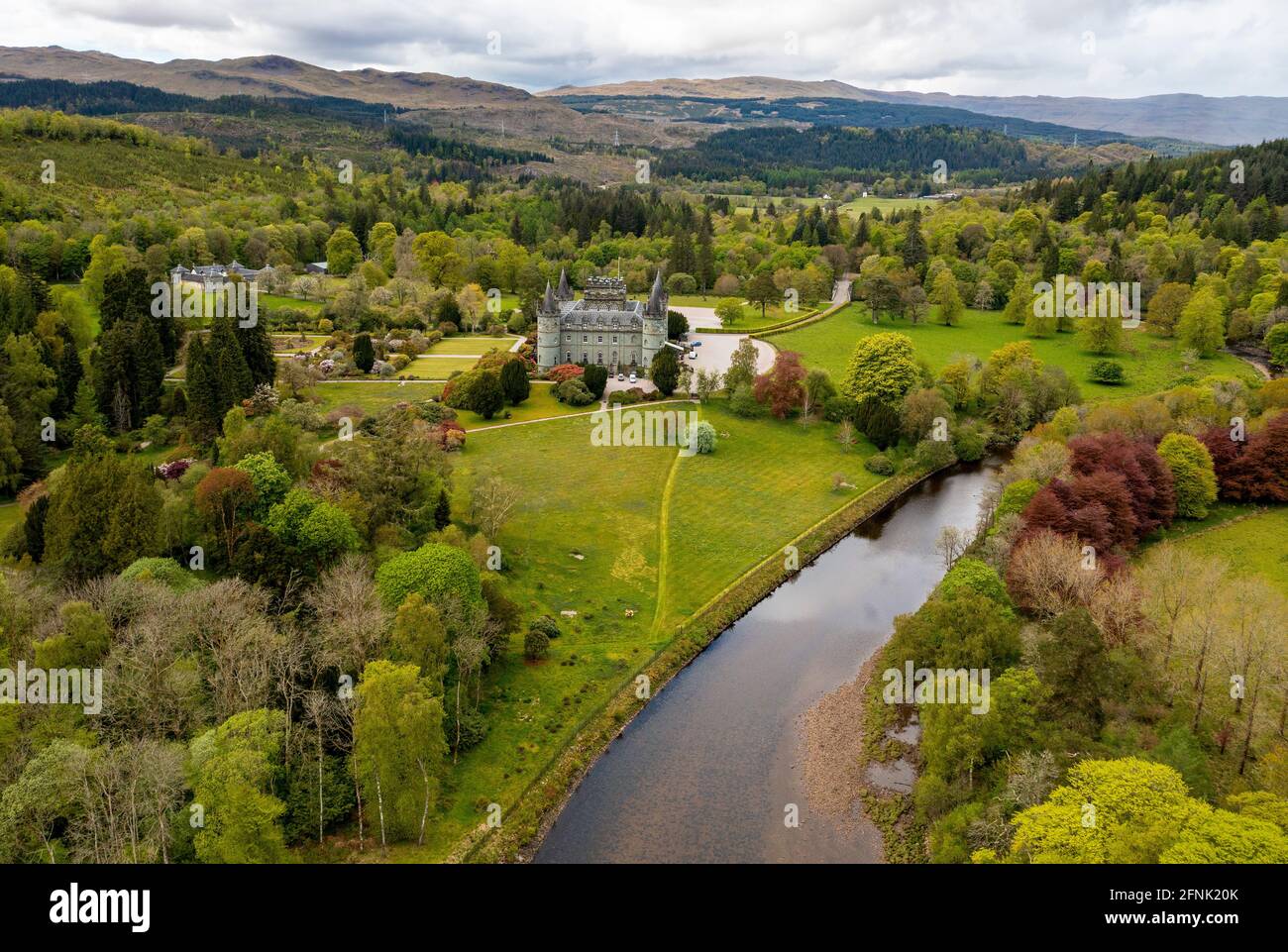 Inveraray Castle, Stammsitz des Herzogs von Argyll, des Chefs des Clan Campbell. Das Schloss liegt an der Mündung des Flusses Aray, Argyll, Schottland. Stockfoto