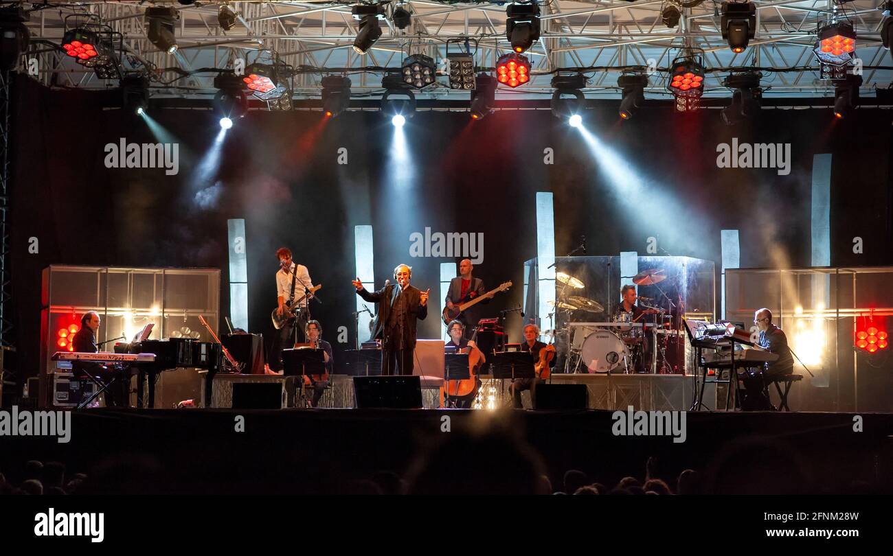 2011. Juli 11 - Live-Rockkonzert von Franco Battiato in Monza, Italien Stockfoto