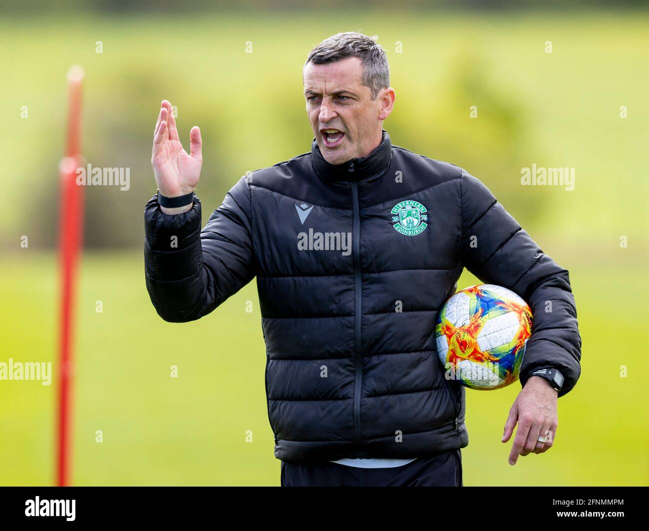 Hibernian Training Centre Edinburgh, Schottland, Großbritannien. 18. Mai 2021 Jack Ross Hibernian Manager während der Pressekonferenz vor dem Spiel für das Scottish Cup Finale Credit: Alan Rennie/Alamy Live News Stockfoto