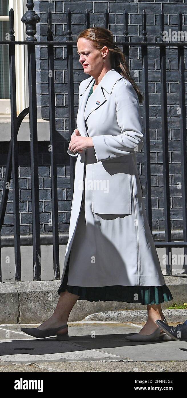 Datei-Foto vom 5/7/2020 von Krankenschwester Jenny McGee, die sich um Premierminister Boris Johnson kümmerte, während er im Krankenhaus unter Covid-19 litt und jetzt zurückgetreten ist, unter Berufung auf das Angebot der Regierung zu 1 % und den mangelnden Respekt vor dem Beruf. Ausgabedatum: Dienstag, 18. Mai 2021. Stockfoto