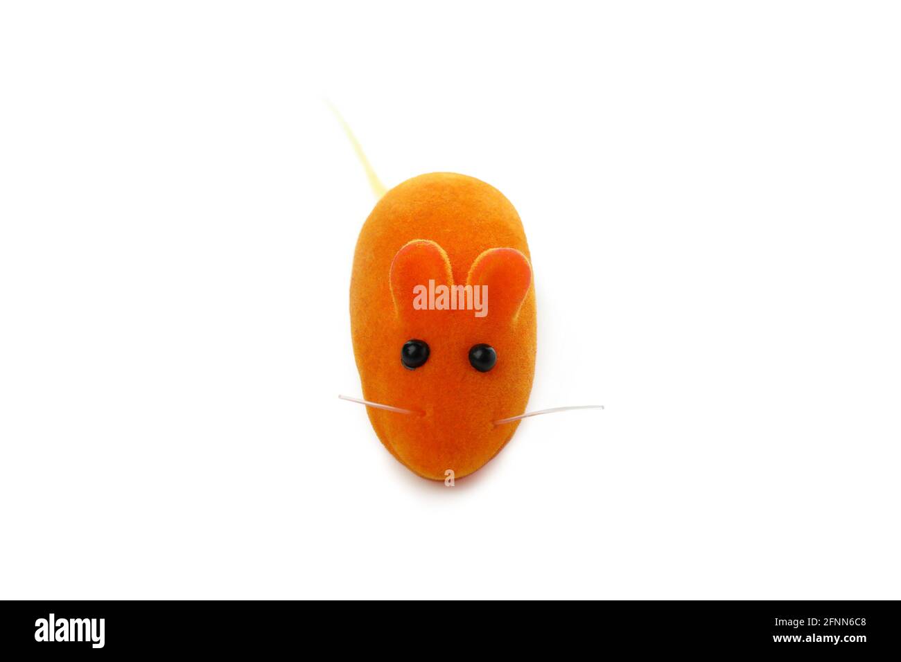 Orange Spielzeug Maus auf weißem Hintergrund isoliert Stockfoto