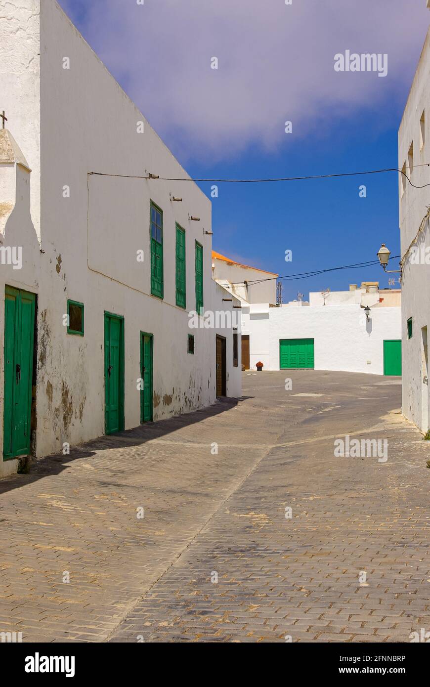 Reiseeindrücke aus Teguise, der ehemaligen Hauptstadt im Norden der Kanarischen Insel Lanzarote. Stockfoto