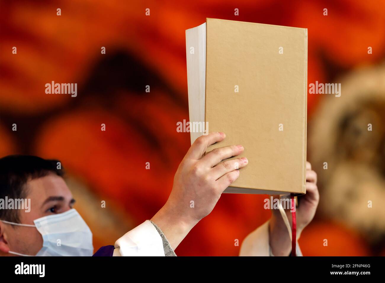 Saint Louis de Novel Kirche. Katholische Messe. Ash wednesday Feier : der erste Tag der Fastenzeit. Annecy. Frankreich. Stockfoto