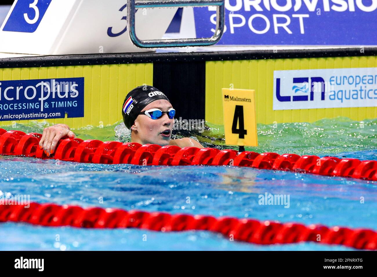 BUDAPEST, UNGARN - MAI 17: Kim Busch aus den Niederlanden startet beim 50-m-Freistil-Preliminary der Damen während der len European Aquatics Championshi Stockfoto