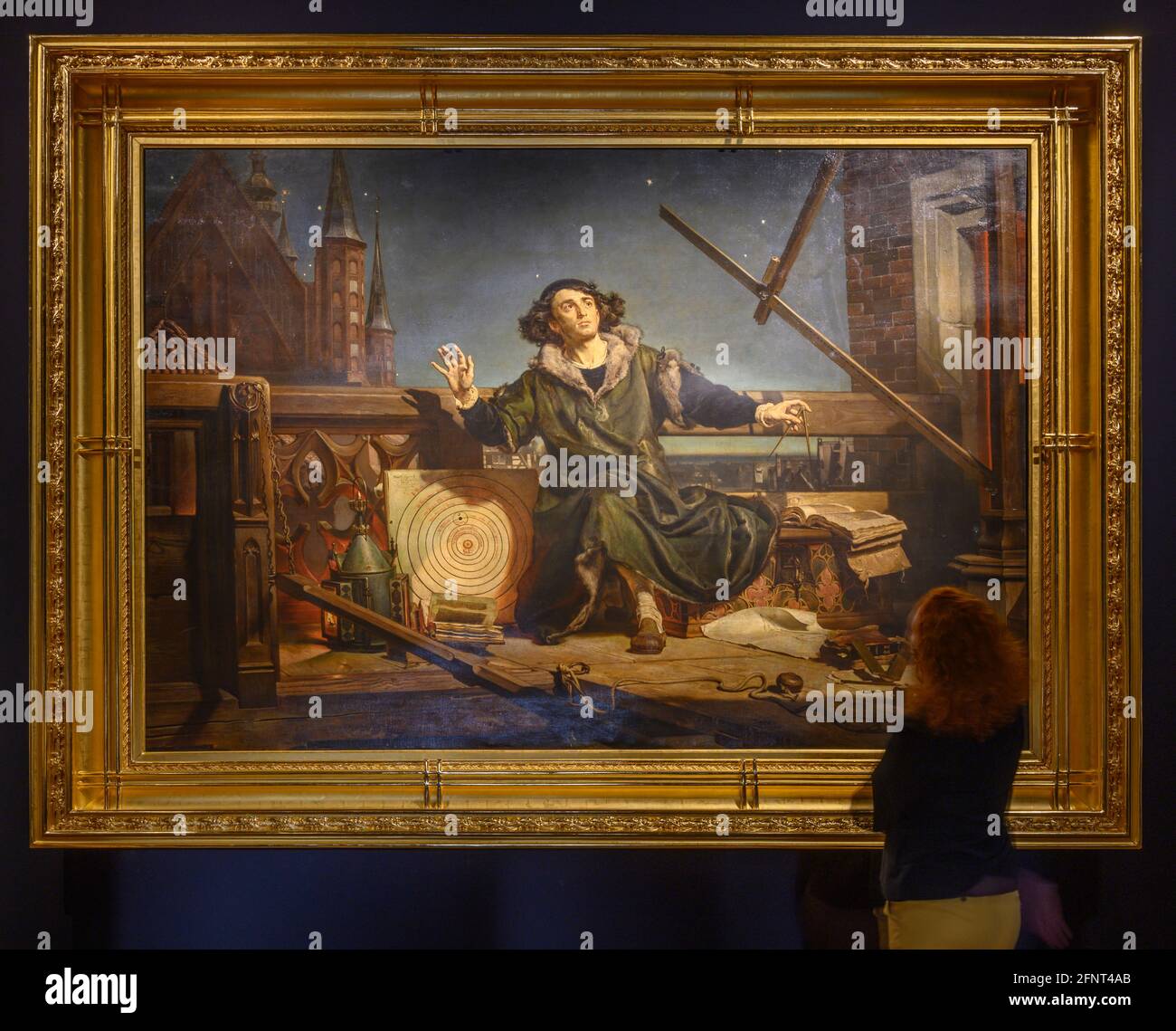 National Gallery, London, Großbritannien. 18 Mai 2021. Vom 21. Mai bis zum 22. August 2021 wird in der Nationalgalerie ein ikonisches Gemälde des Astronomen Copernicus von Jan Matejko (polnisch, 1838-93) ausgestellt. Die große Leinwand mit dem Titel „der Astronom Kopernikus: Gespräche mit Gott‘ ist Leihgabe des Jagiellonen-Universitätsmuseums in Krakau. Kredit: Malcolm Park/Alamy Stockfoto