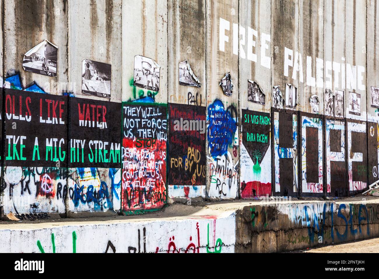 Teil der israelischen Barriere am Westjordanland in der Nähe von Bethlehem. Stockfoto
