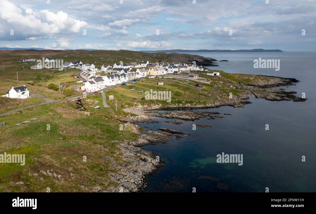 Luftaufnahme des Dorfes Port Wemyss, Rinns Point, Islay, Inner Hebrides, Schottland. Stockfoto