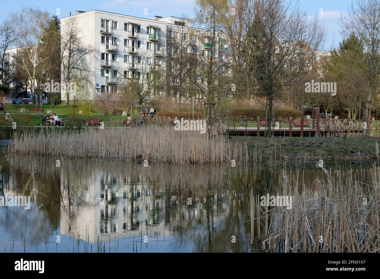 Park im Wohngebiet Rakowiec, Teil der Warsaw Housing Cooperative, Ochota, Warschau, Polen Stockfoto