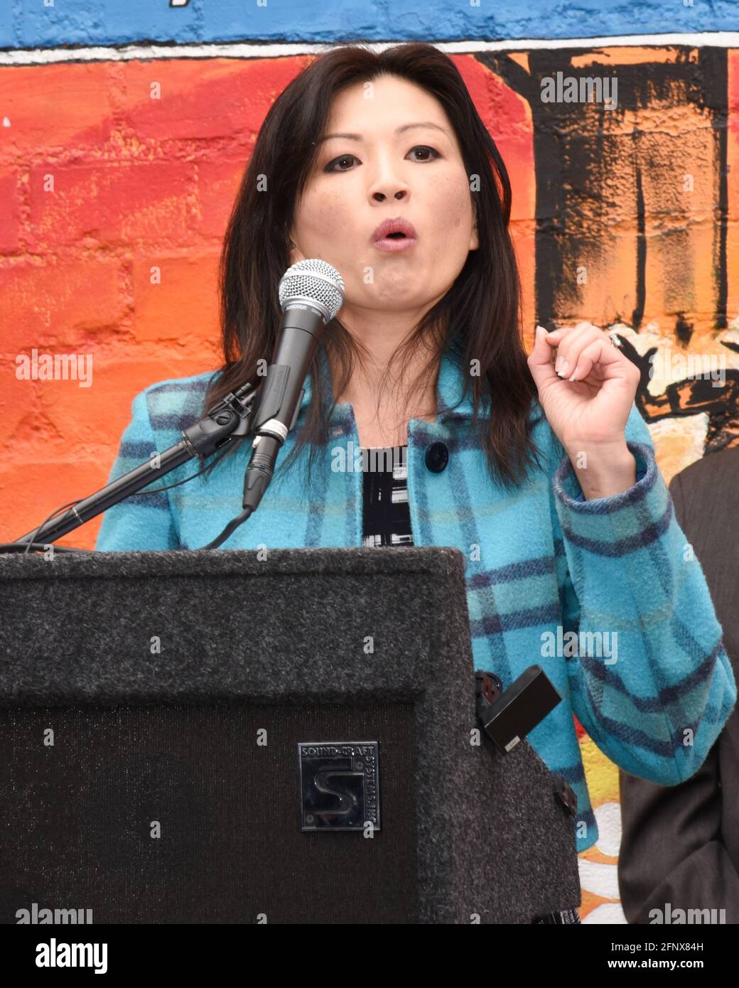 Boyle Heights, Kalifornien, USA. Mai 2021. Michelle Krusiec spricht während des Senators Susan Rubio's Senate Bill 805 (SB 805) ''Save the Performing Arts Act of 2021''' Pressekonferenz. Bild: Billy Bennight/ZUMA Wire/Alamy Live News Stockfoto