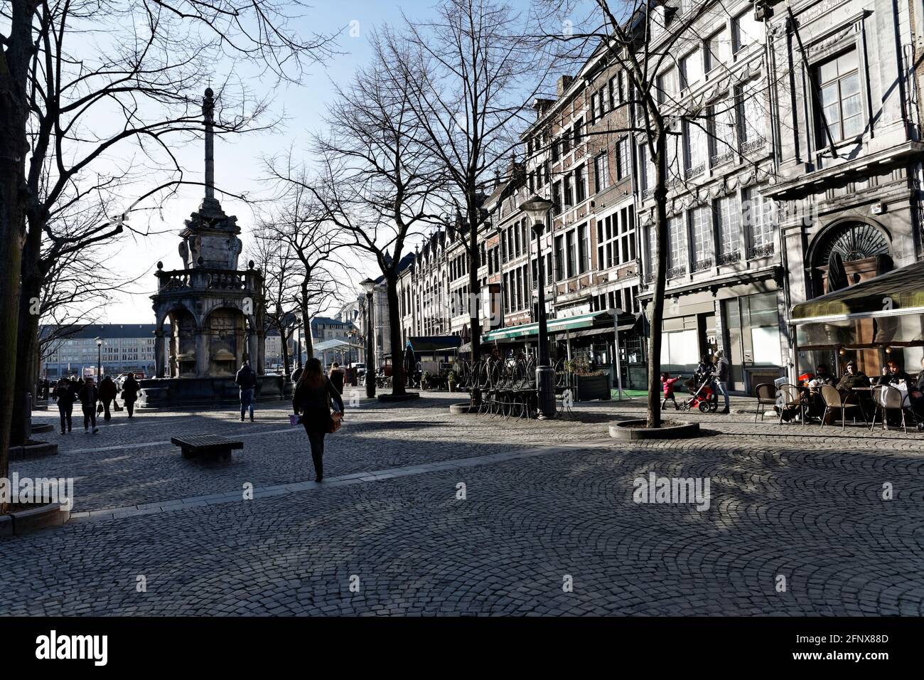 La Place du Marché le Perron en face de l'Hôtel de ville de Liège Belgique Stockfoto