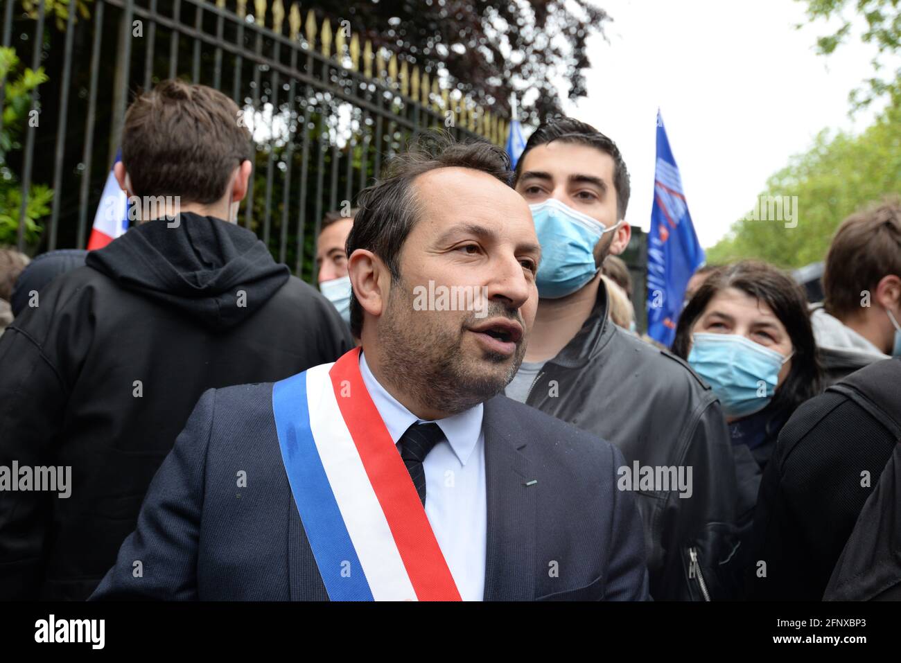 Paris Versammlung wütender Polizisten. 35000 Personen laut den Organisatoren, und Abgeordnete von allen Seiten sind anwesend. Stockfoto