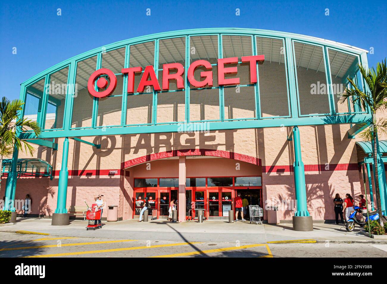 Miami Florida, Aventura Target Discounter Kaufhaus, Eingang vor dem Äußeren Shopping, Stockfoto