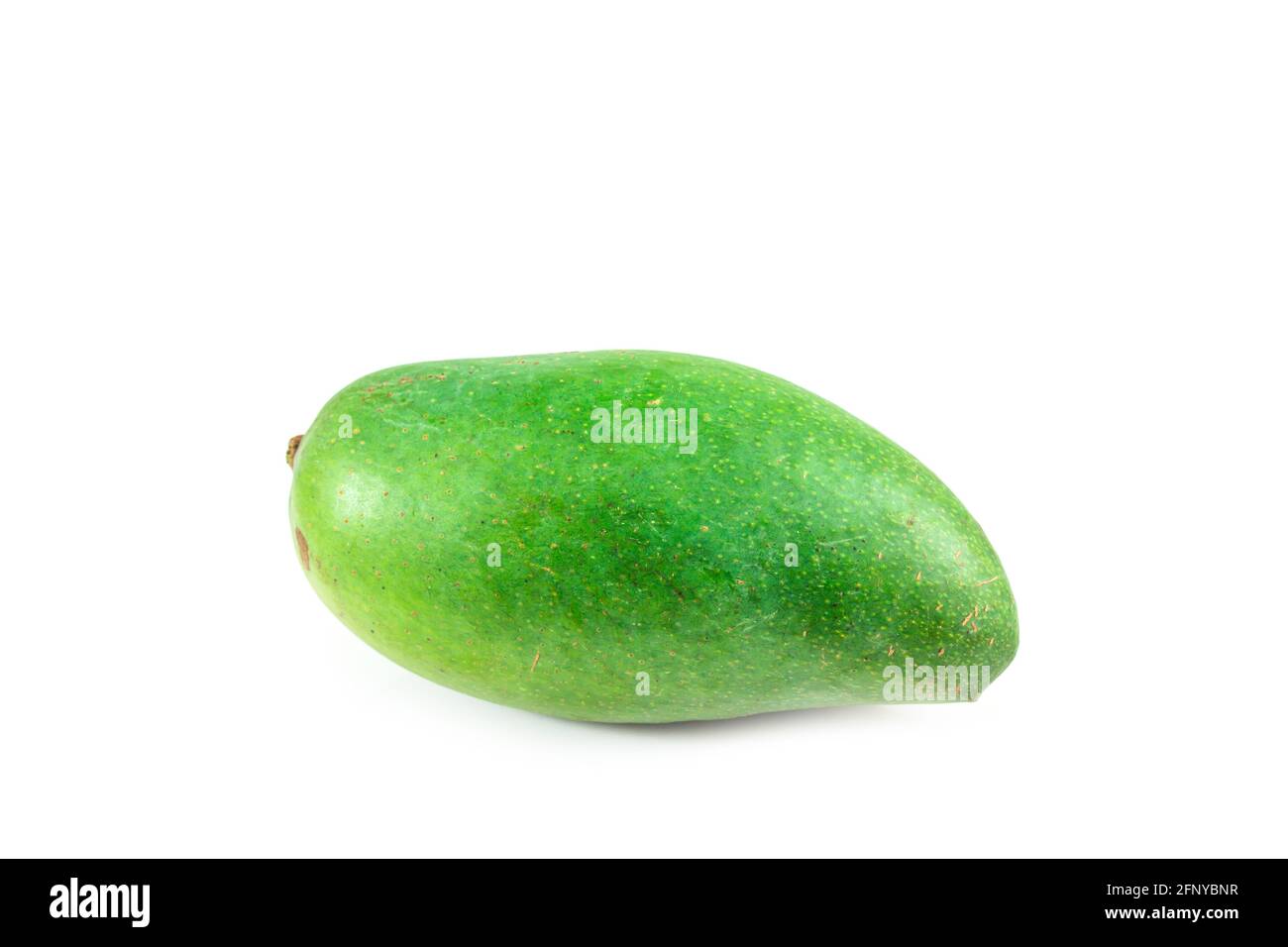 Frische grüne Mango isoliert auf weißem Hintergrund Stockfoto