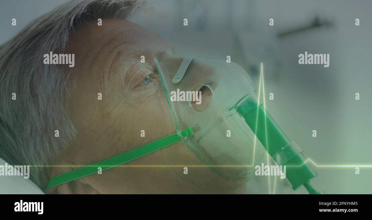 Herzfrequenz über einem älteren Mann in einer Sauerstoffmaske, Gesundheitskonzept Stockfoto