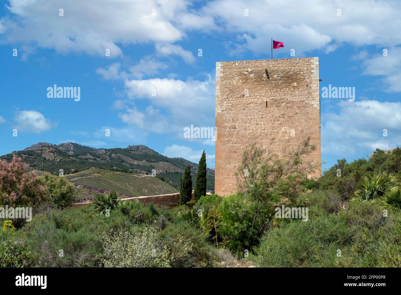 Espolon Turm in mittelalterlicher Burg in der Stadt Lorca, Murcia, Spanien. Stockfoto