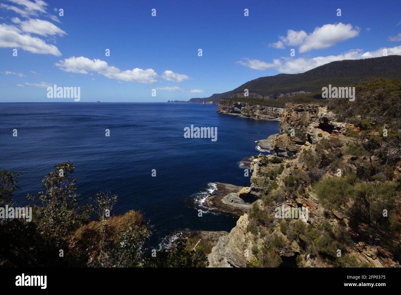 Panoramablick auf die tasmanische Ostküste in der Nähe von Eaglehawk Neck, Australien Stockfoto