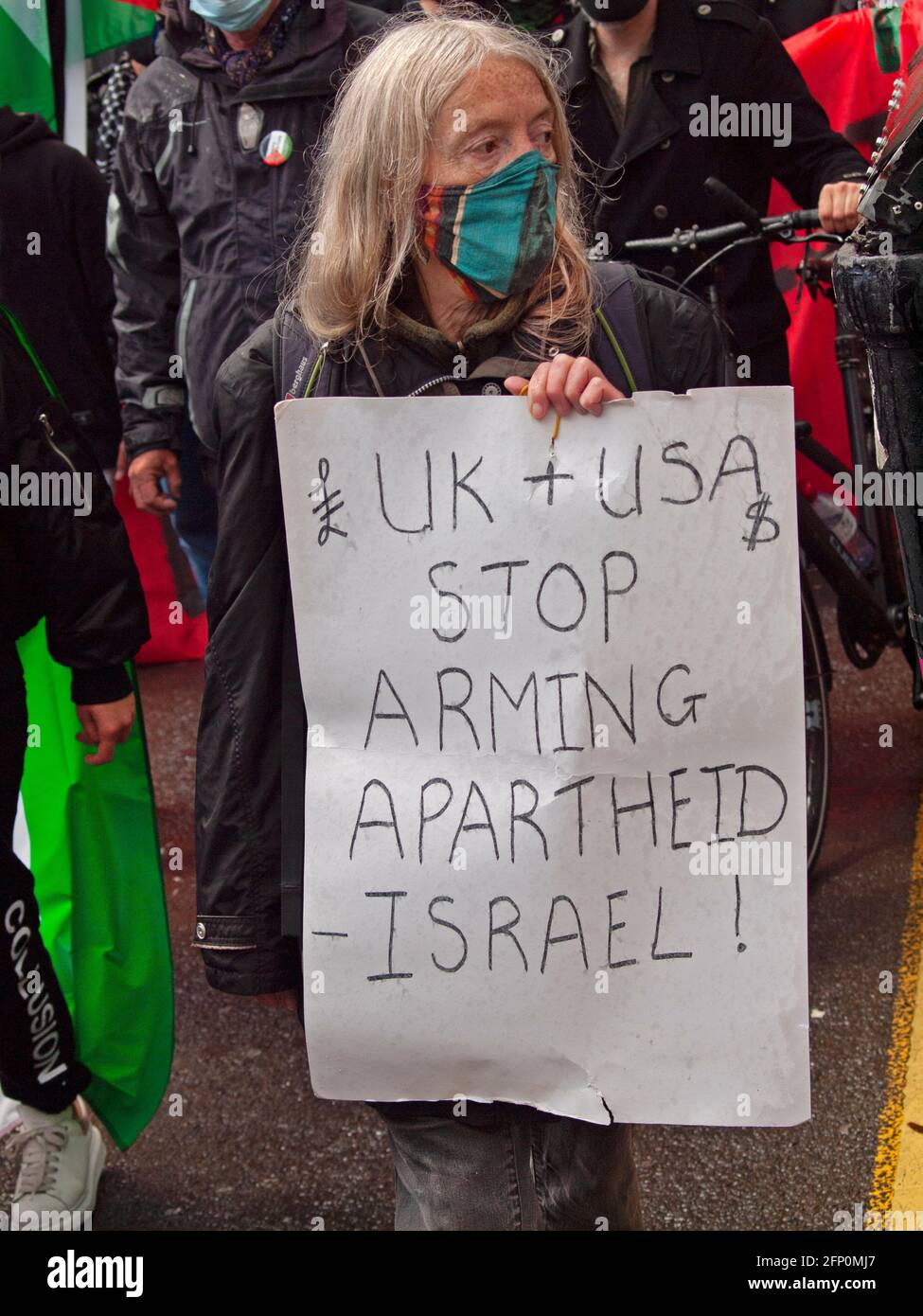 Ein pro-palästinensischer marsch macht sich auf den Weg in die Straße von Brighton Stockfoto