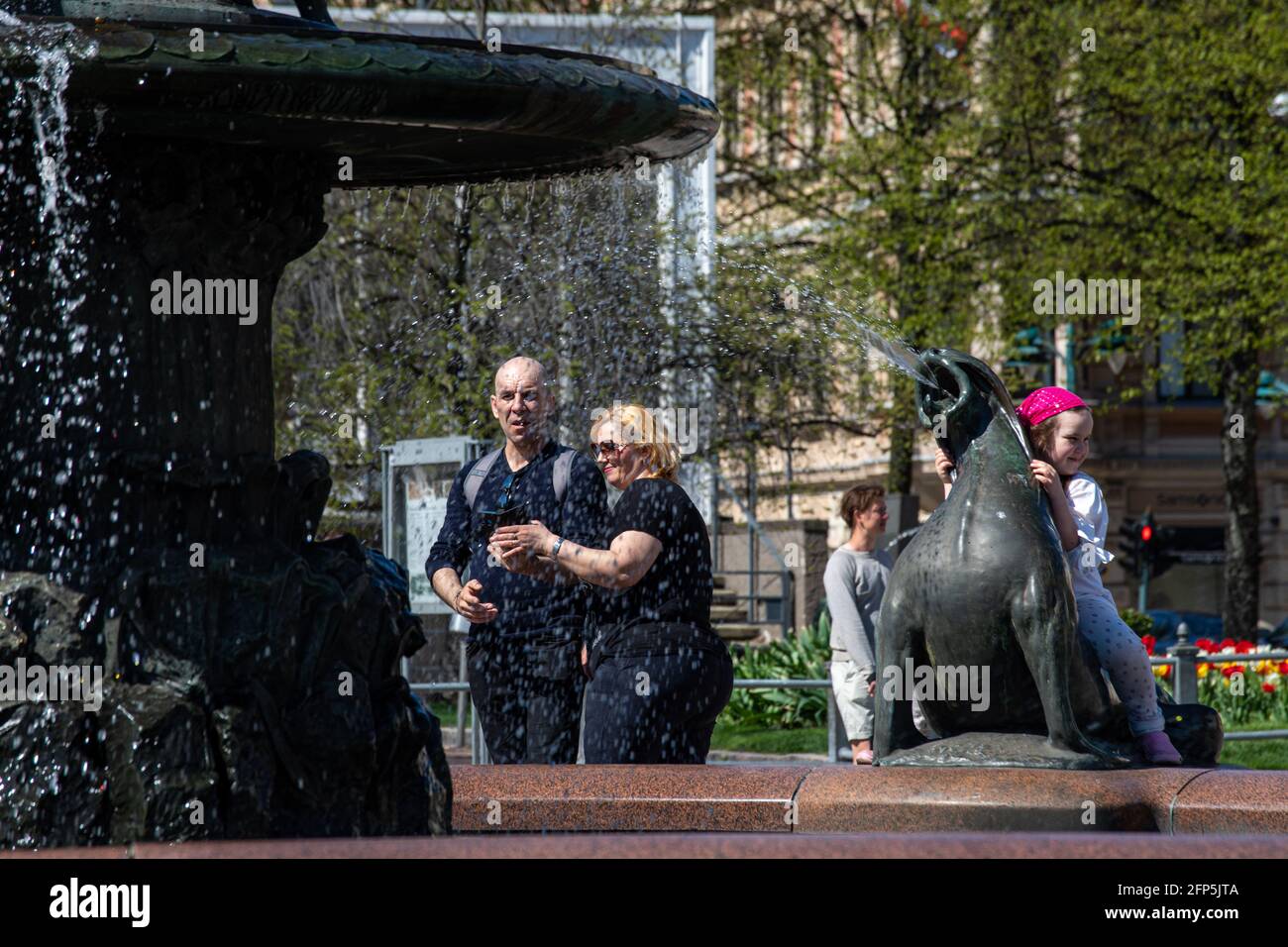 Menschen von Havis Amanda Skulptur oder Statue in Helsinki, Finnland Stockfoto