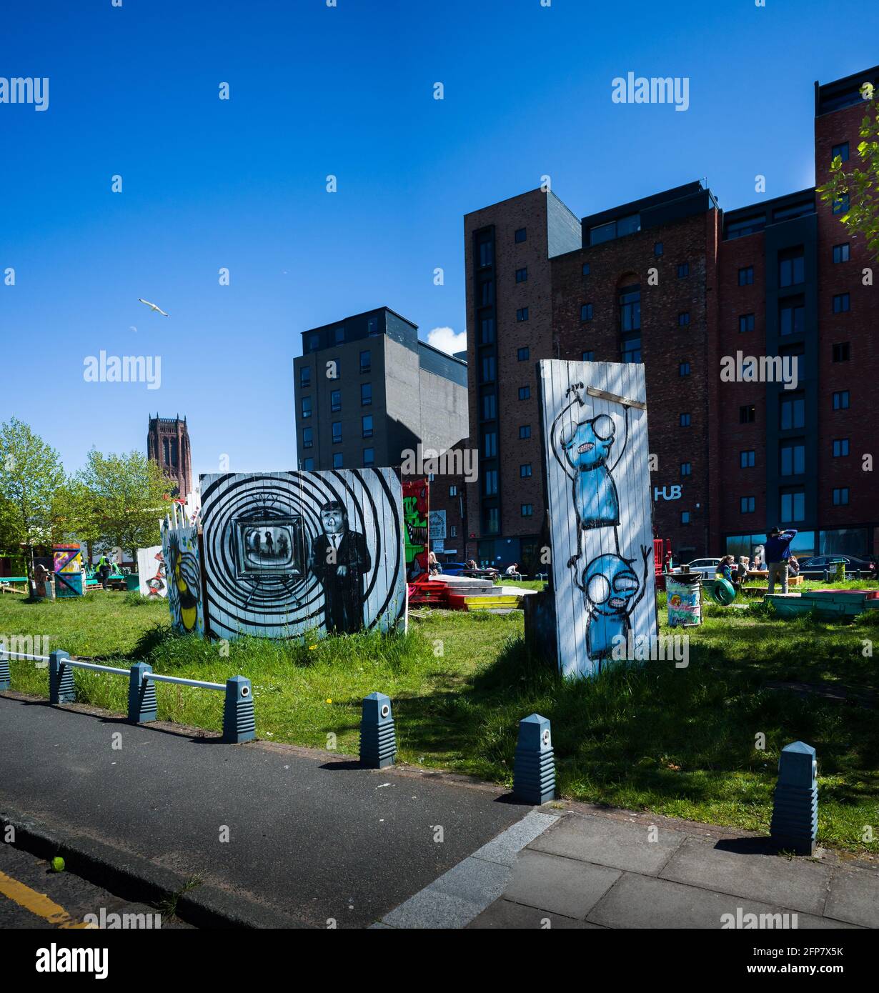 Liverpool, 19. Mai 2021. Das Baltic Green ist ein öffentlicher Raum in Liverpool, dem Baltischen Dreieck, umgeben von Wohnungen und kreativen Unternehmen und b Stockfoto