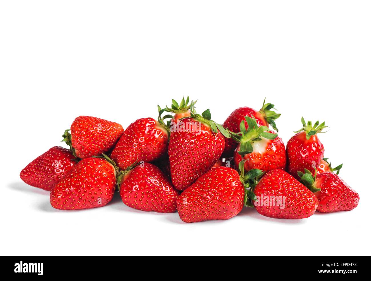 Erdbeeren isoliert auf weißem Hintergrund. Bio-Lebensmittel Stockfoto