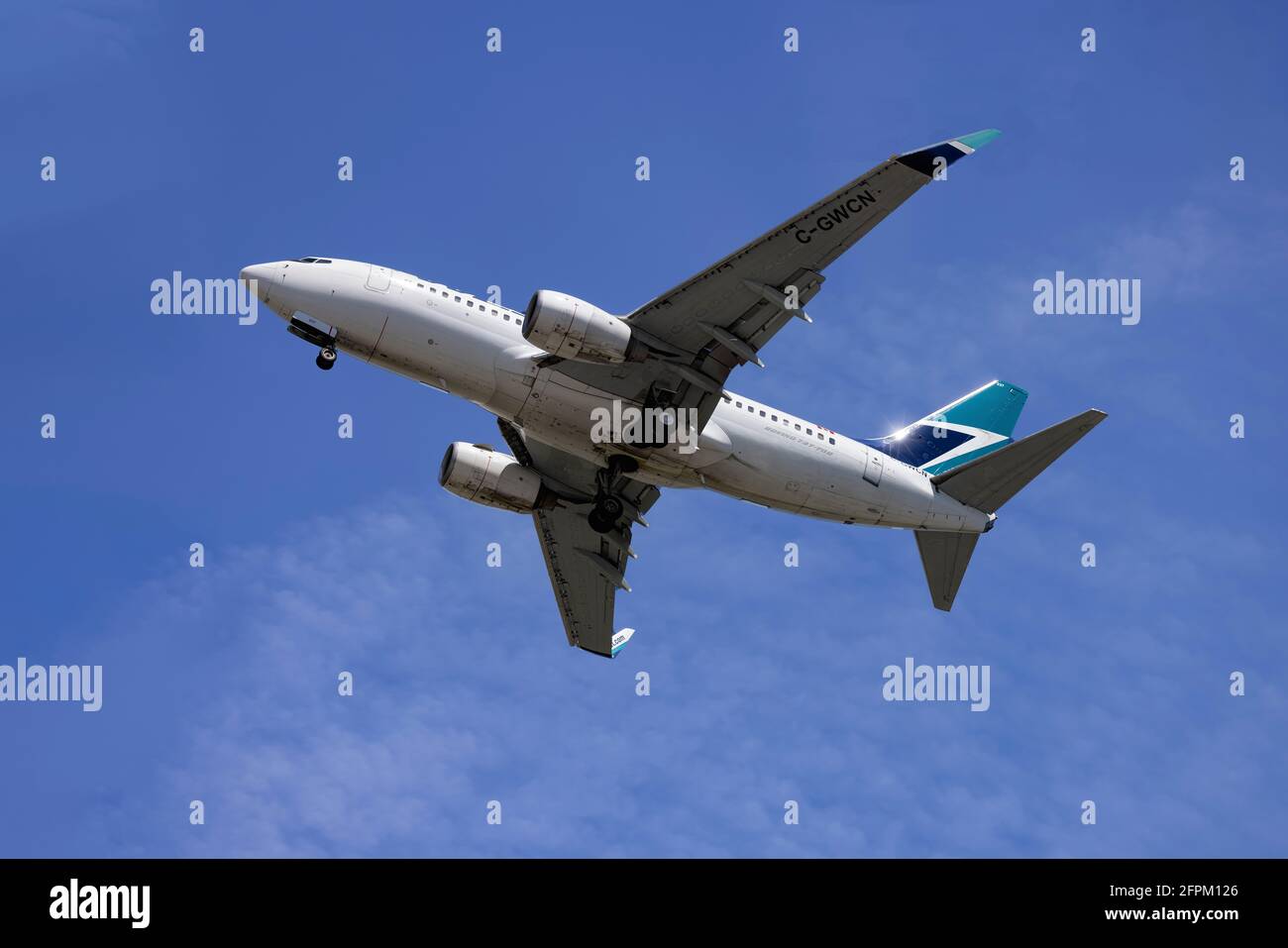 WestJet Boeing 737-7CT landet in Vancouver Stockfoto