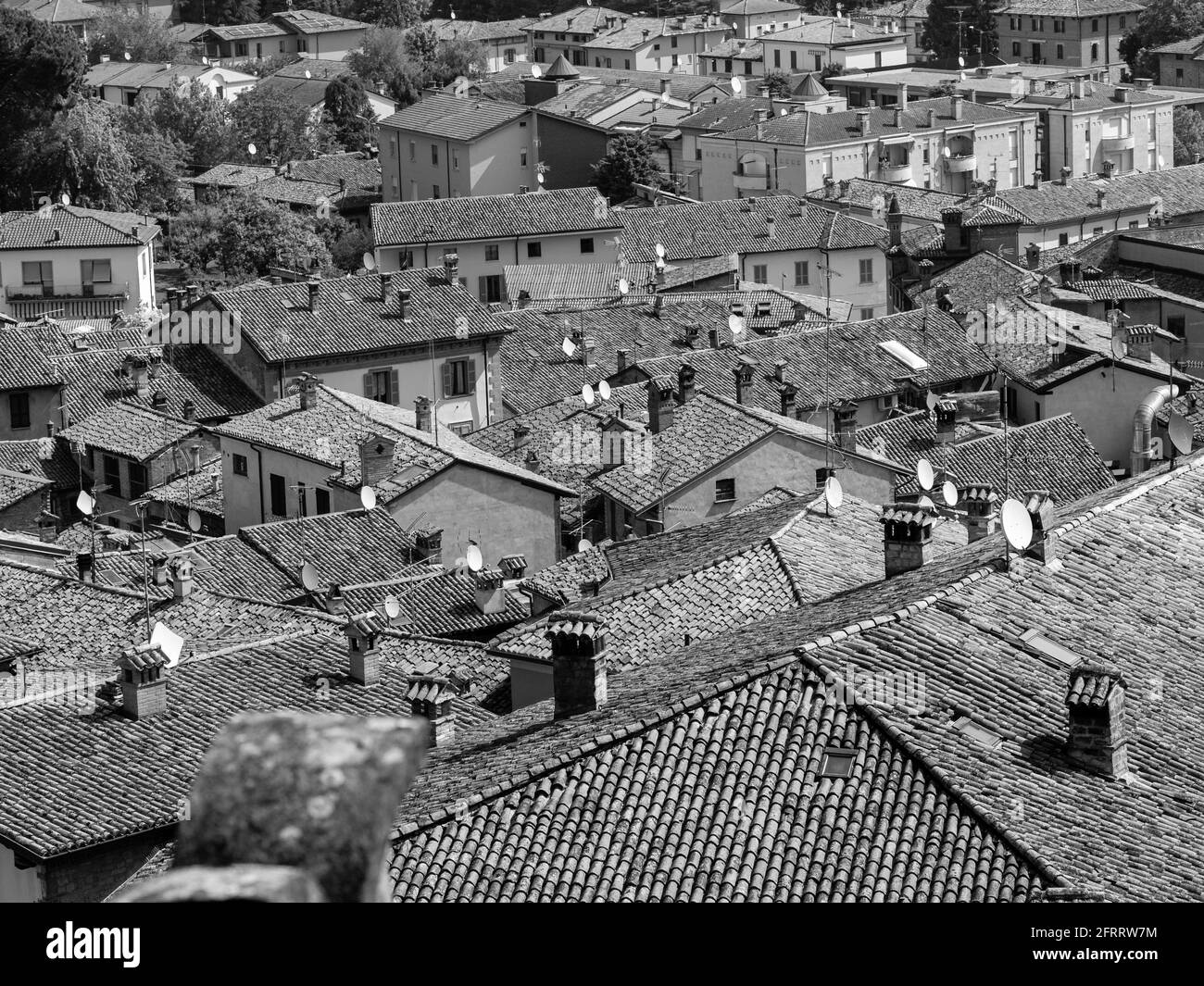 CASTELL'ARQUATO, ITALIEN, ITALIEN - 09. Mai 2021: Castell'Arquato, Piacenza. ITAY - 9. Mai 2021 der Tourismus beginnt langsam in kleinen einzigartigen Städten in Emilia Rom Stockfoto