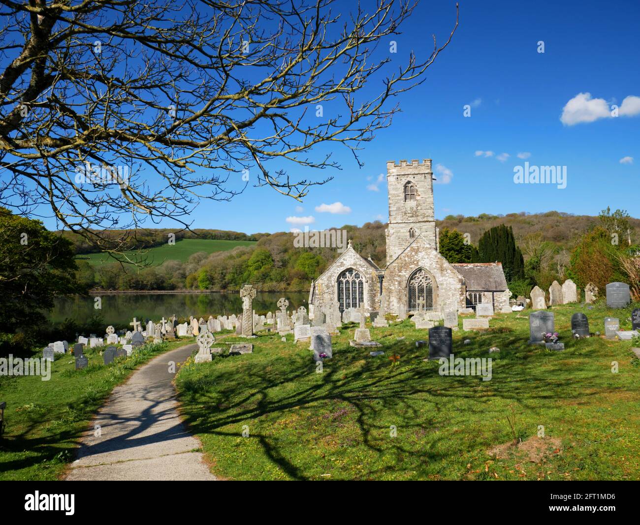 St Winnow Kirche am Fluss Fowey, Cornwall. Stockfoto