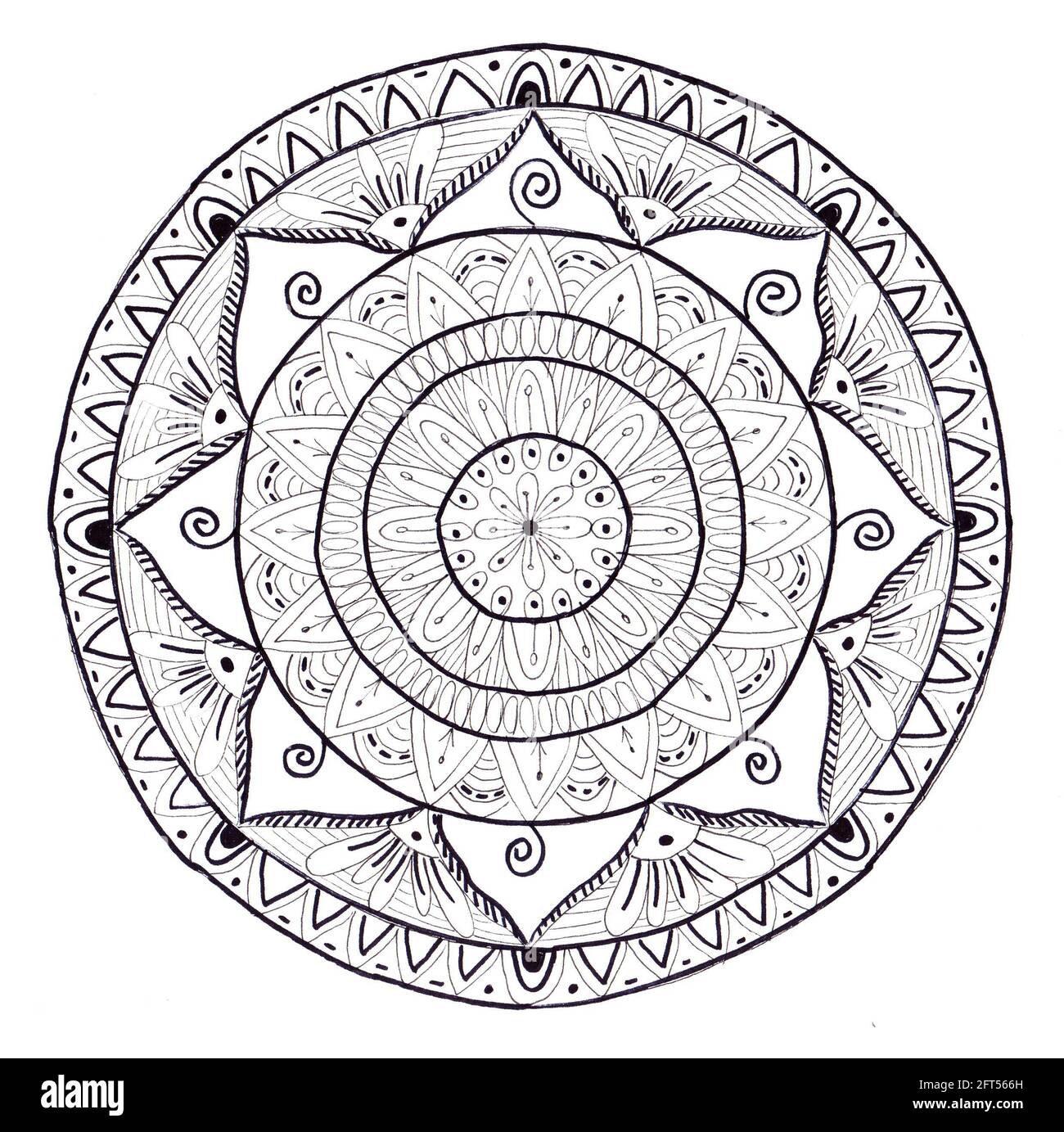 Monochrome Marker Zeichnung Mandala. Florale Illustration für das Design. Zen-Kunst feng-Shui-Kunst Stockfoto