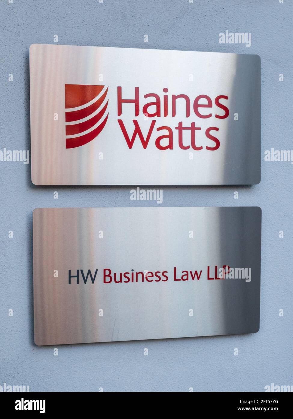 Haines Watts Chartered Accountants - Haines Watts Accountancy HQ unterzeichnen bei 69 Theobalds Rd London. Stockfoto