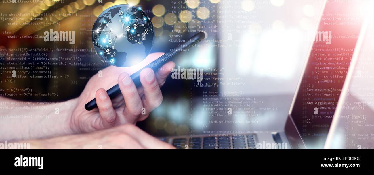 Smartphone in der Hand. Global Internet Technology Concept Business Banner. Mixed Media Stockfoto