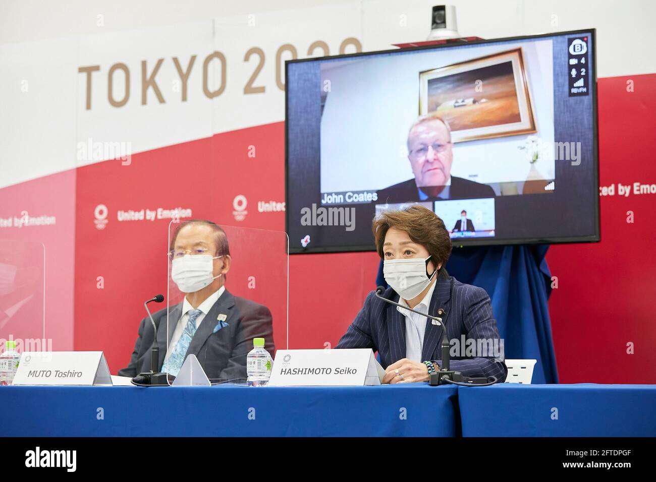 TOKIO, 21. Mai 2021 Hashimoto Seiko (R), Präsident des Organisationskomitees Tokyo 2020, nimmt an der Pressekonferenz nach der Sitzung der IOC-Koordinierungskommission für die Spiele der XXXII. Olympiade Tokyo 2020 in Tokio, Japan, am 21. Mai 2021 Teil. (Tokyo 2020/Handout via Xinhua) Quelle: Xinhua/Alamy Live News Stockfoto