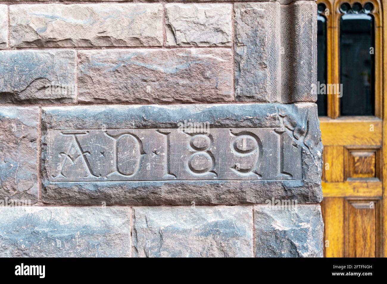 Architektur der St. George’s Hall im Kolonialstil, erbaut 1891 (heute The Arts and Letters Club). Die National Historic Site befindet sich in Elm Stre Stockfoto