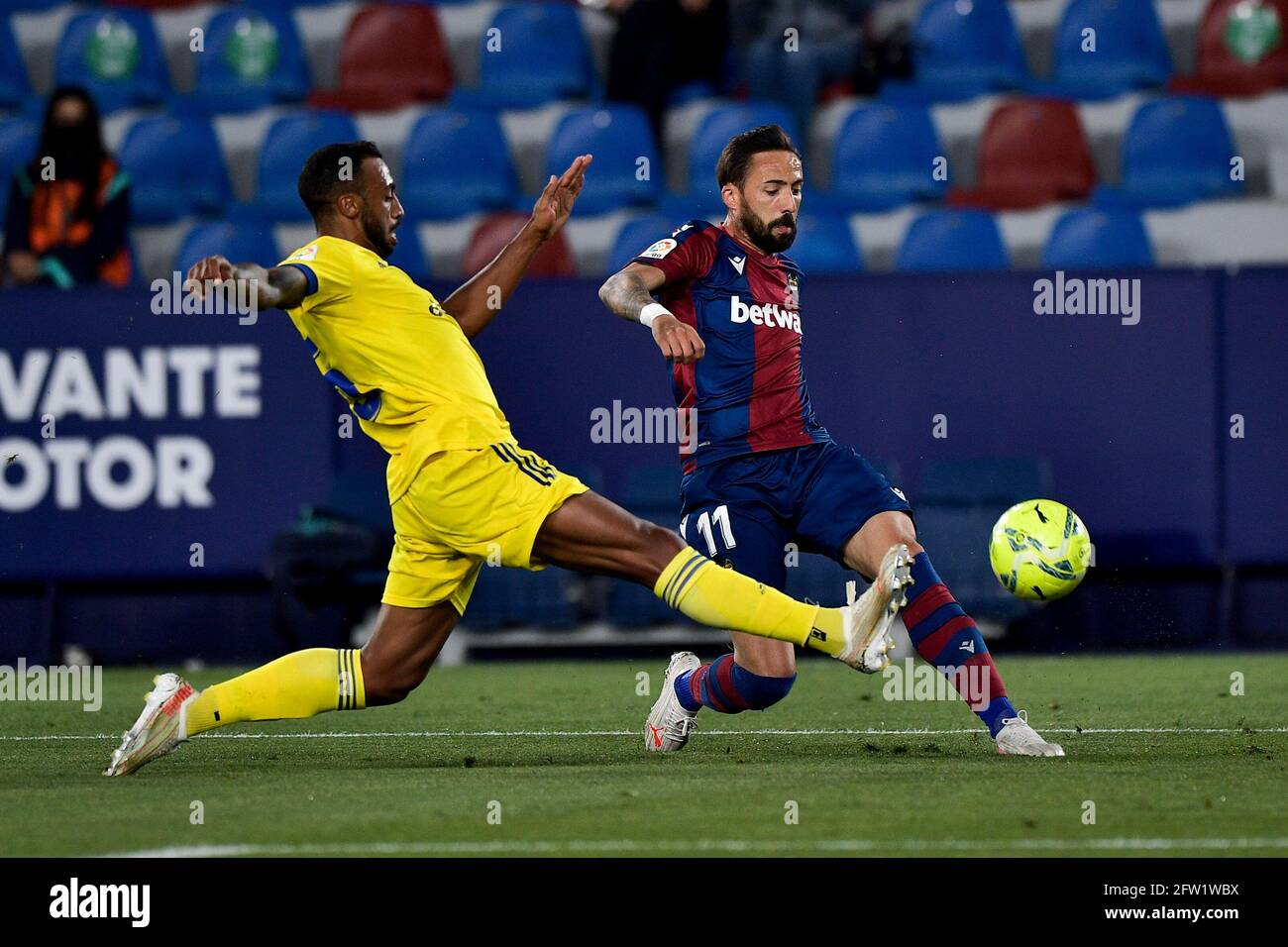 Valencia, Spanien. Mai 2021. VALENCIA, SPANIEN - 21. MAI: Jose Luis Morales aus Levante während des La Liga Santander-Spiels zwischen Levante und Cadiz im Estadi Ciutat de Valencia am 21. Mai 2021 in Valencia, Spanien (Foto: Pablo Morano/Orange Picics) Credit: Orange Pics BV/Alamy Live News Stockfoto