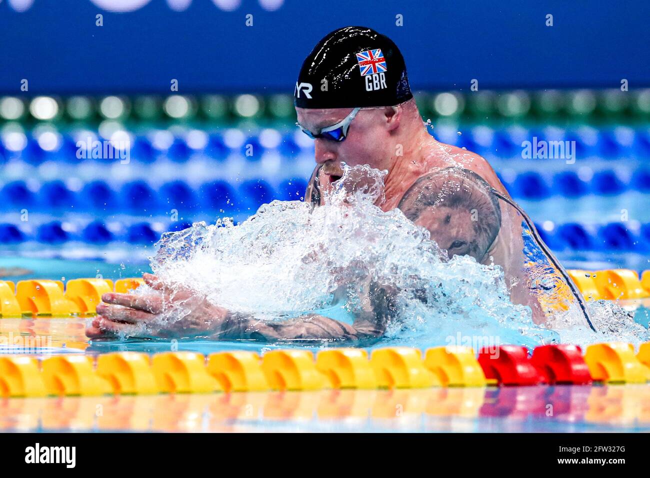 Budapest, Ungarn. Mai 2021. BUDAPEST, UNGARN - 21. MAI: Adam Peaty aus Großbritannien, der am 21. Mai 2021 in Budapest in der Duna Arena beim 50-m-Breaststroke-Halbfinale der Männer während der len-Europameisterschaft im Schwimmsport teilnimmt (Foto: Marcel ter Bals/Orange Picics) Credit: Orange Pics BV/Alamy Live News Stockfoto