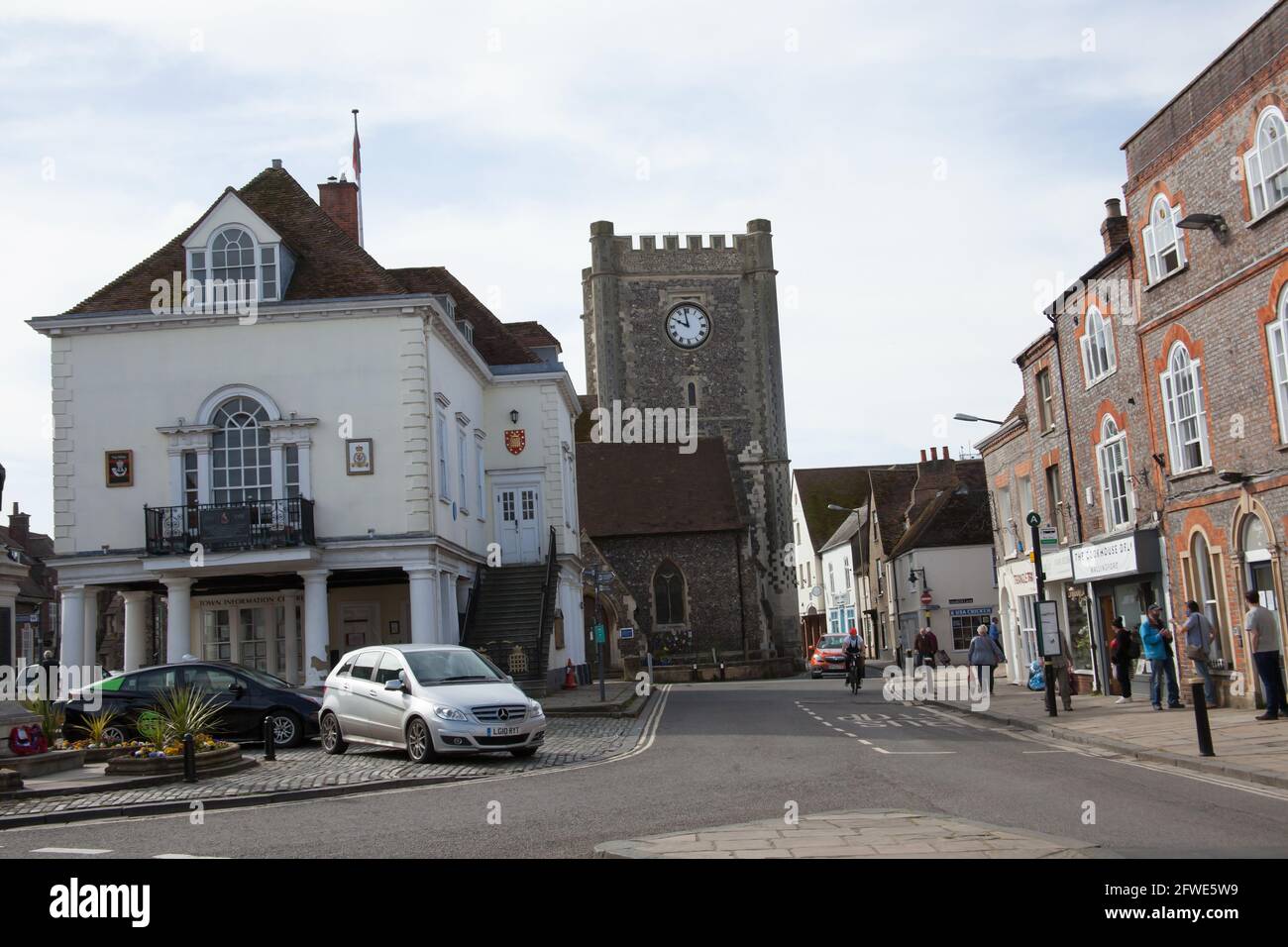 Blick auf das Stadtzentrum von Wallingford einschließlich Rathaus und Die Kirche St Mary le More in Oxfordshire in der VEREINIGTES KÖNIGREICH Stockfoto