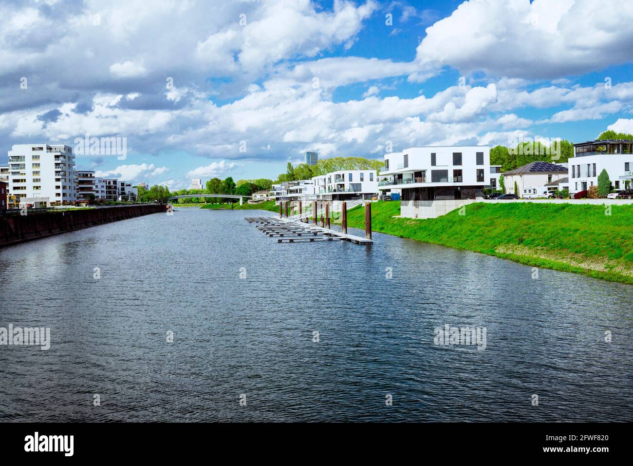 Parkinsel in Ludwigshafen. Das gehobene Viertel hat in den letzten