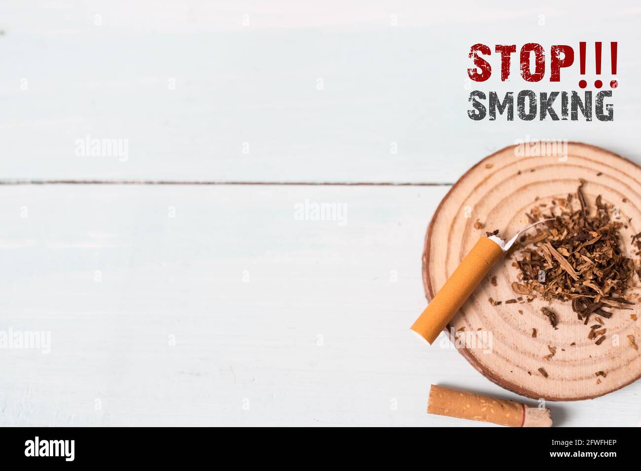 Drogen zerstören Familienkonzept. Beenden Sie das Rauchen für ein Leben auf Welt No Tobacco Tag Konzept. Welt kein Tabaktag. Stockfoto Drogen zerstören Familienkonzept. Beenden Sie das Rauchen für ein Leben auf Welt No Tobacco Tag Konzept. Welt kein Tabaktag. Stockfoto