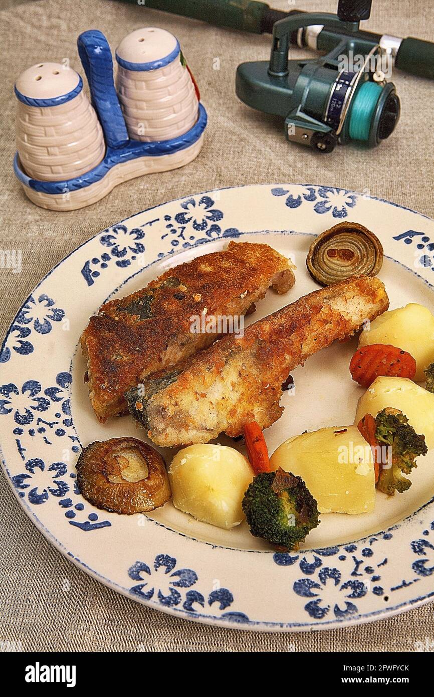 Gebratener Karpfen. Stockfoto