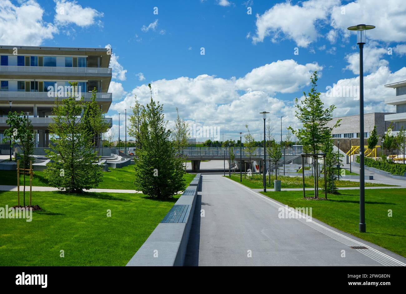 Freiham, ein neues Entwicklungsgebiet im Westen Münchens, verfügt über einen Bildungscampus mit einem Schulcampus. 38,500 Quadratmeter. Eröffnet 2019/20. Stockfoto