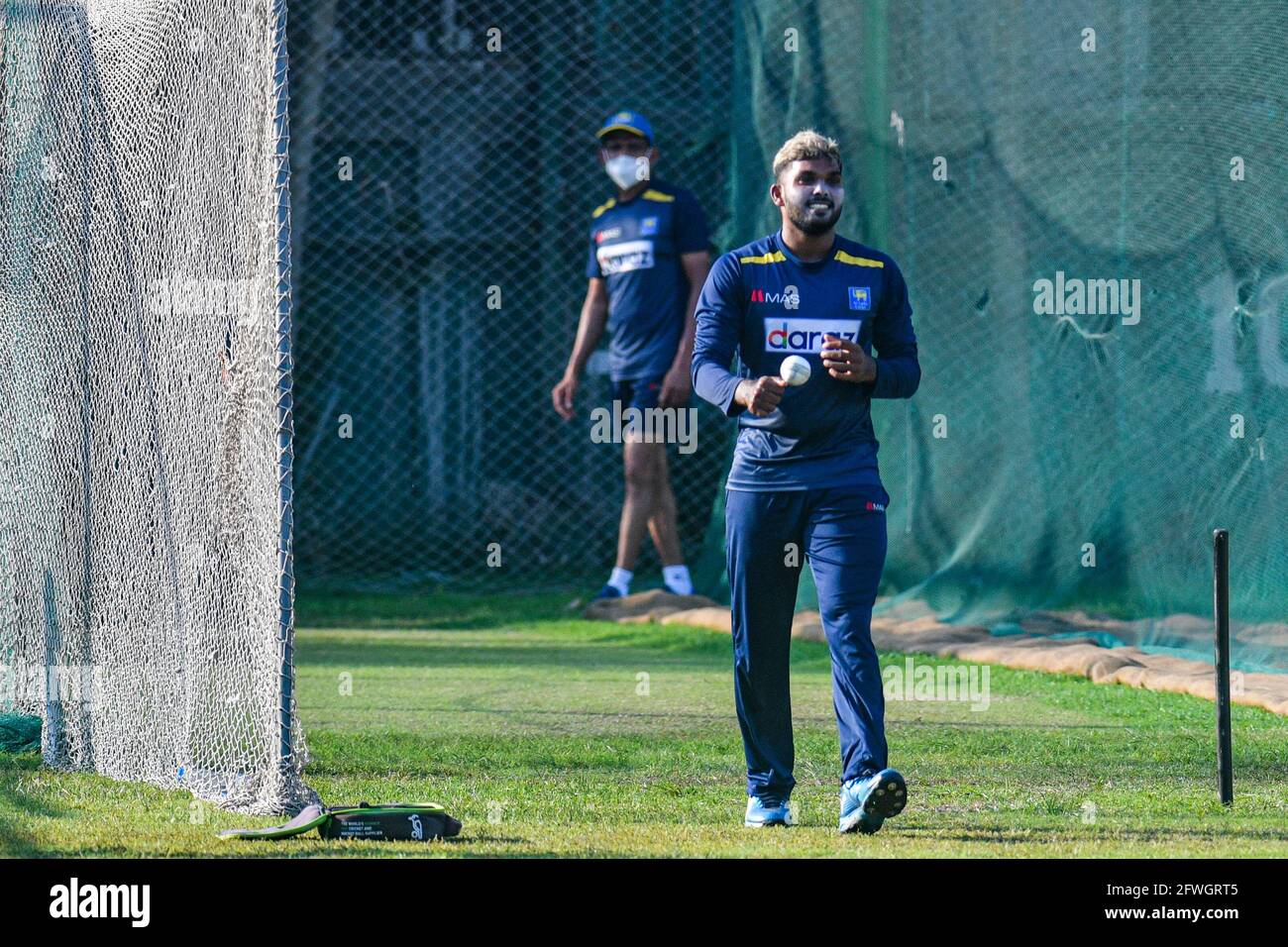 Sri Lankas PWH de Silva nimmt am 22. Mai 2021 an einer Trainingseinheit im Sher-e-Bangla National Cricket Stadium in Dhaka, Bangladesch, Teil, vor dem ersten von drei eintägigen internationalen (ODI) Cricket-Spielen zwischen Bangladesch und Sri Lanka. Stockfoto
