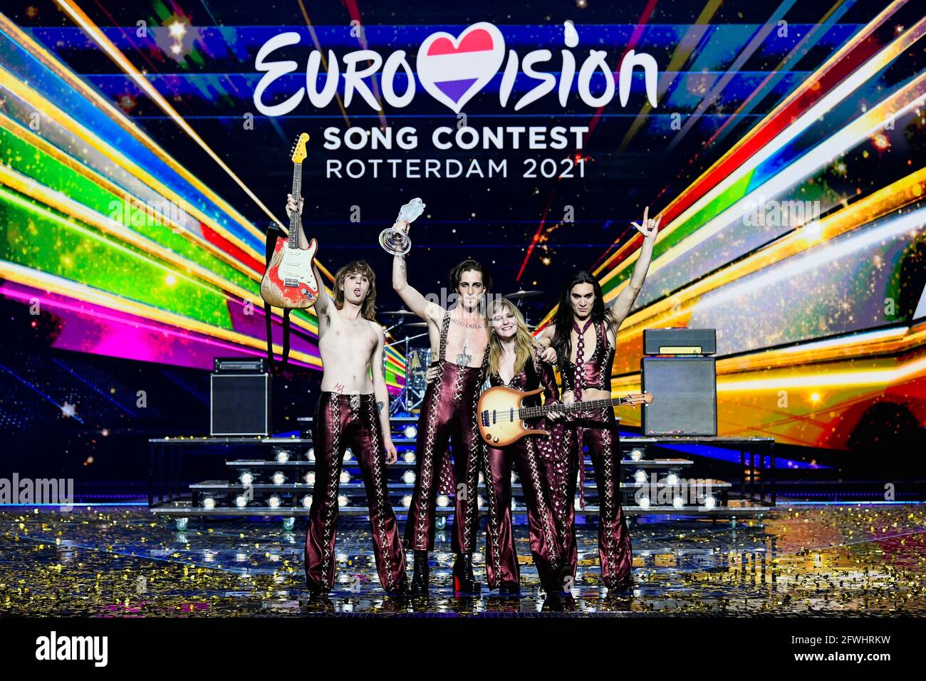 Maneskin aus Italien tritt nach dem Gewinn des Eurovision Song Contest 2021 in Rotterdam, Niederlande, am 23. Mai 2021 auf der Bühne auf. REUTERS/Piroschka van de Wouw Stockfoto