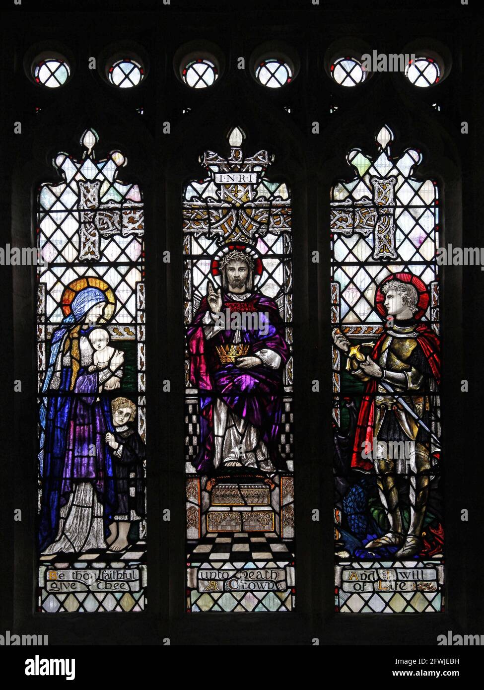 Buntglasfenster von Christopher Whall, 1923; St. Mary's Church Burton Bradstock; Stockfoto