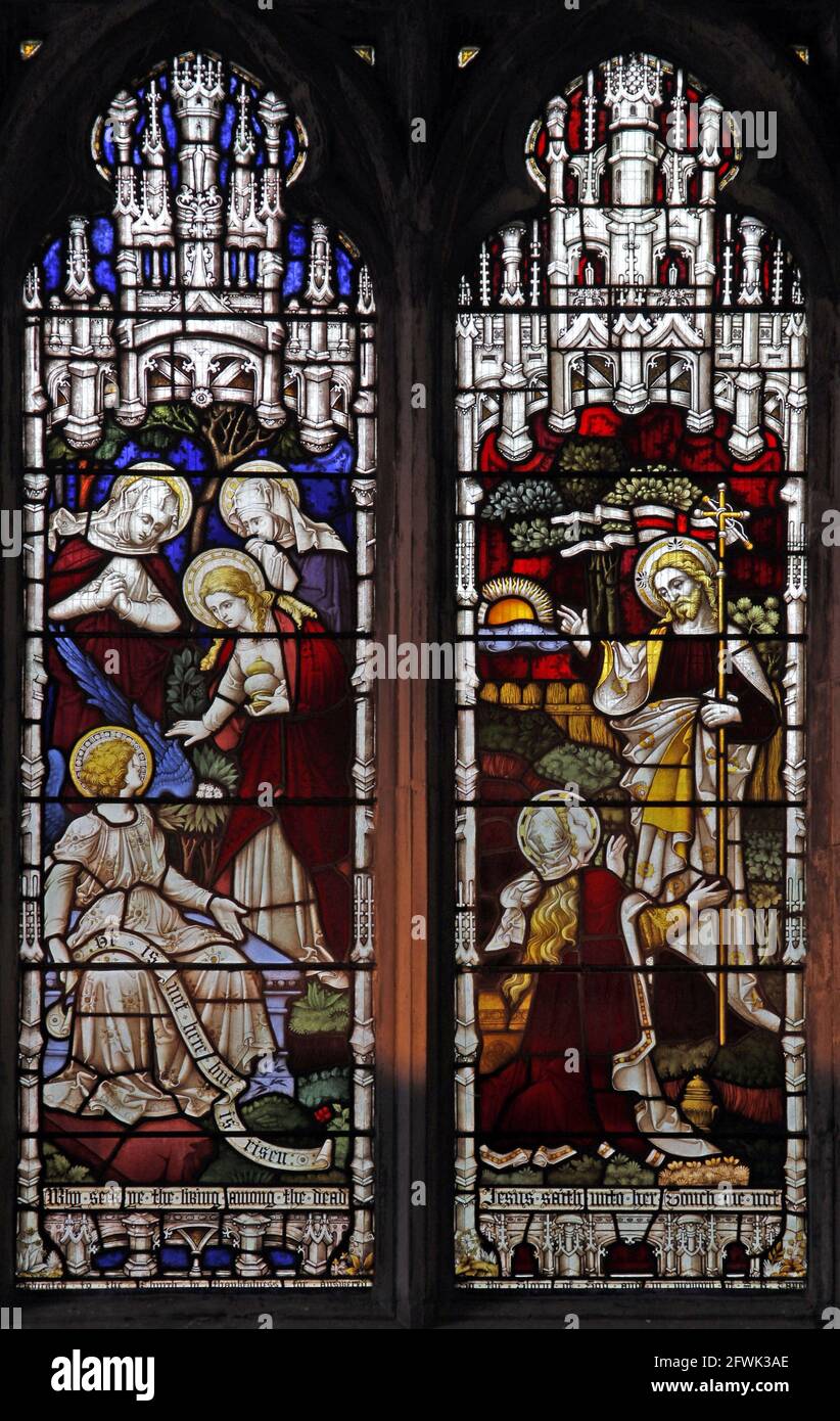 Buntglasfenster von Clayton & Bell, das drei Maries am leeren Grab Jesu zeigt und Maria Magdalena, Lady St. Mary Church, Wa Stockfoto