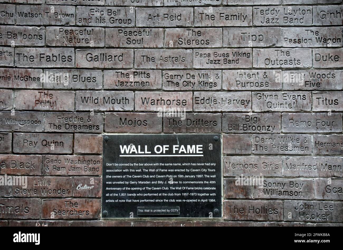 Wall of Fame in der Matthew Street in Liverpool Stockfoto