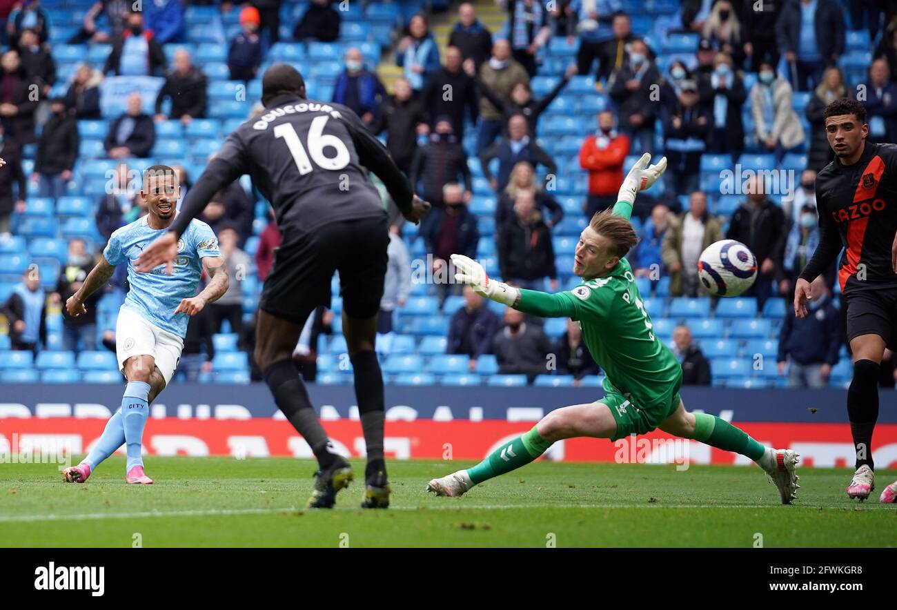 Gabriel Jesus von Manchester City erzielt beim Premier League-Spiel im Etihad Stadium, Manchester, das zweite Tor ihrer Spielmannschaft. Bilddatum: Sonntag, 23. Mai 2021. Stockfoto
