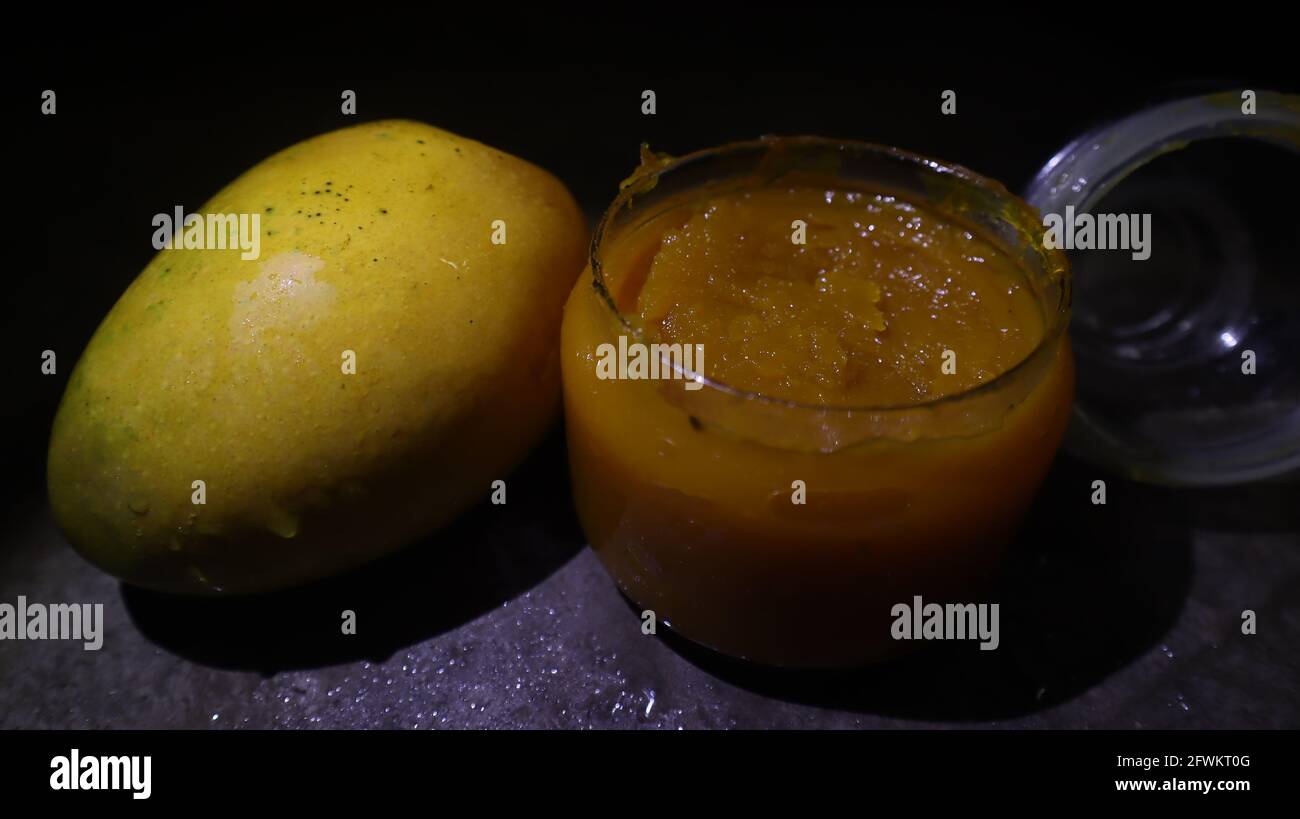Gelbe marmelade -Fotos und -Bildmaterial in hoher Auflösung – Alamy