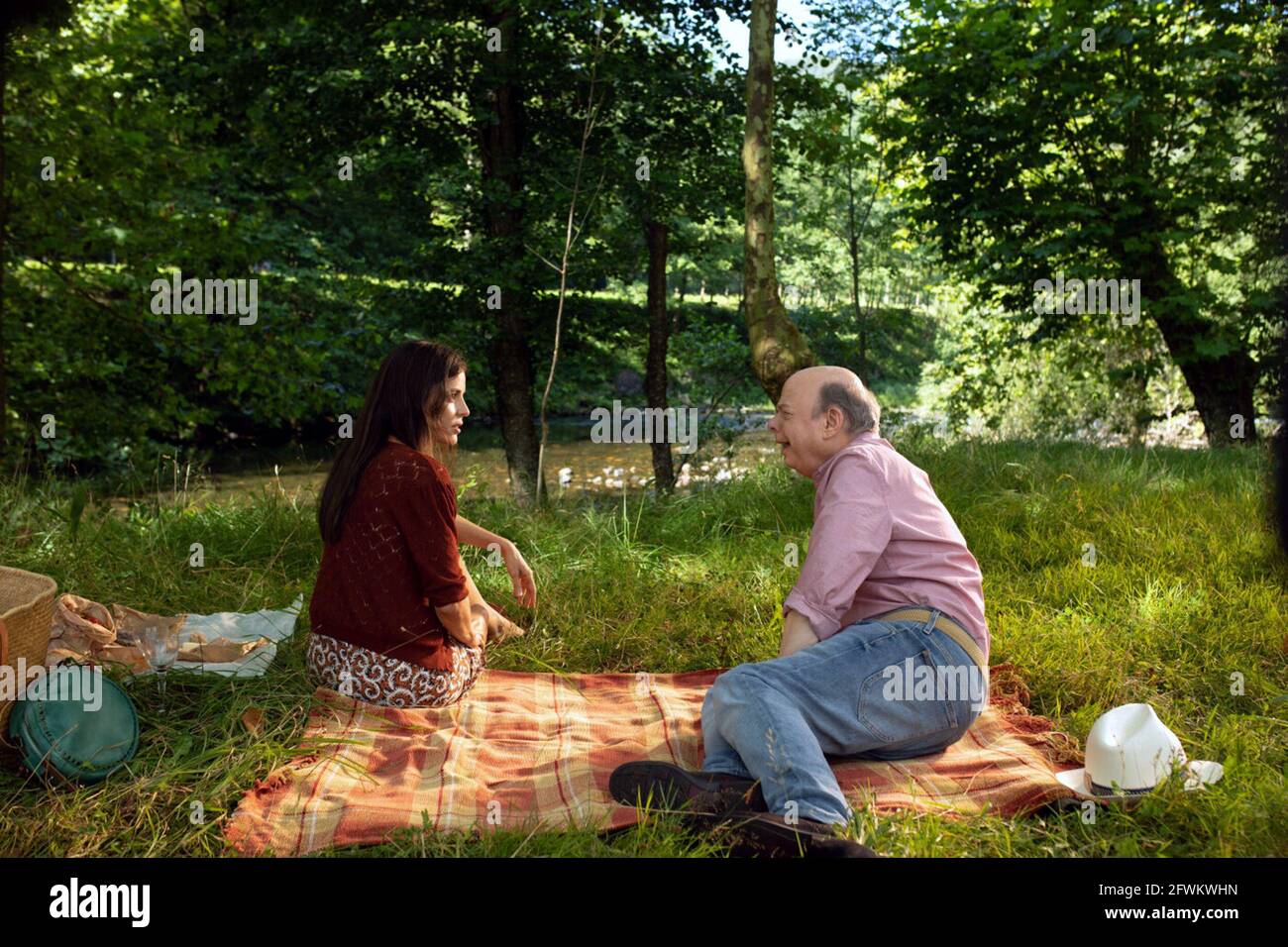 Rifkin's Festival ist ein Comedy-Film aus dem Jahr 2020, der von Woody Allen geschrieben und Regie geführt wurde. Eine amerikanisch-spanisch-italienische Koproduktion mit Wallace Shawn, Elena Anaya, Louis Garrel, Gina Gershon, Sergi López, Und Christoph Waltz. Dieses Foto ist ausschließlich für redaktionelle Zwecke bestimmt und unterliegt dem Urheberrecht des Filmunternehmens und/oder des Fotografen, der vom Film- oder Produktionsunternehmen beauftragt wurde, und kann nur von Publikationen im Zusammenhang mit der Bewerbung des oben genannten Films reproduziert werden. Eine obligatorische Gutschrift an das Filmunternehmen ist erforderlich. Der Fotograf sollte auch bei Bekanntwerden des Fotos gutgeschrieben werden. Stockfoto