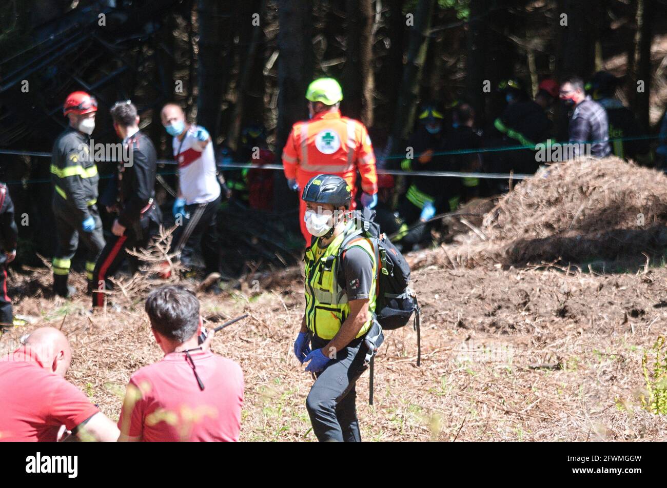 Die ersten Zwischenfälle, die sich auf der Seilbahn StresaMottarone im
