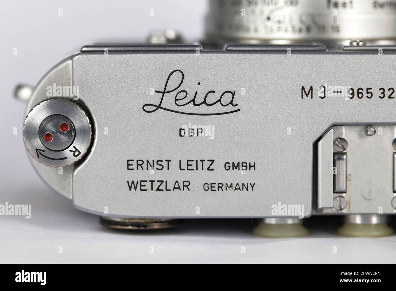 Eine klassische Leica M3 Entfernungsmesser-Kamera mit Summarit 50mm f1.5 Ernst Leitz Objektiv. Stockfoto