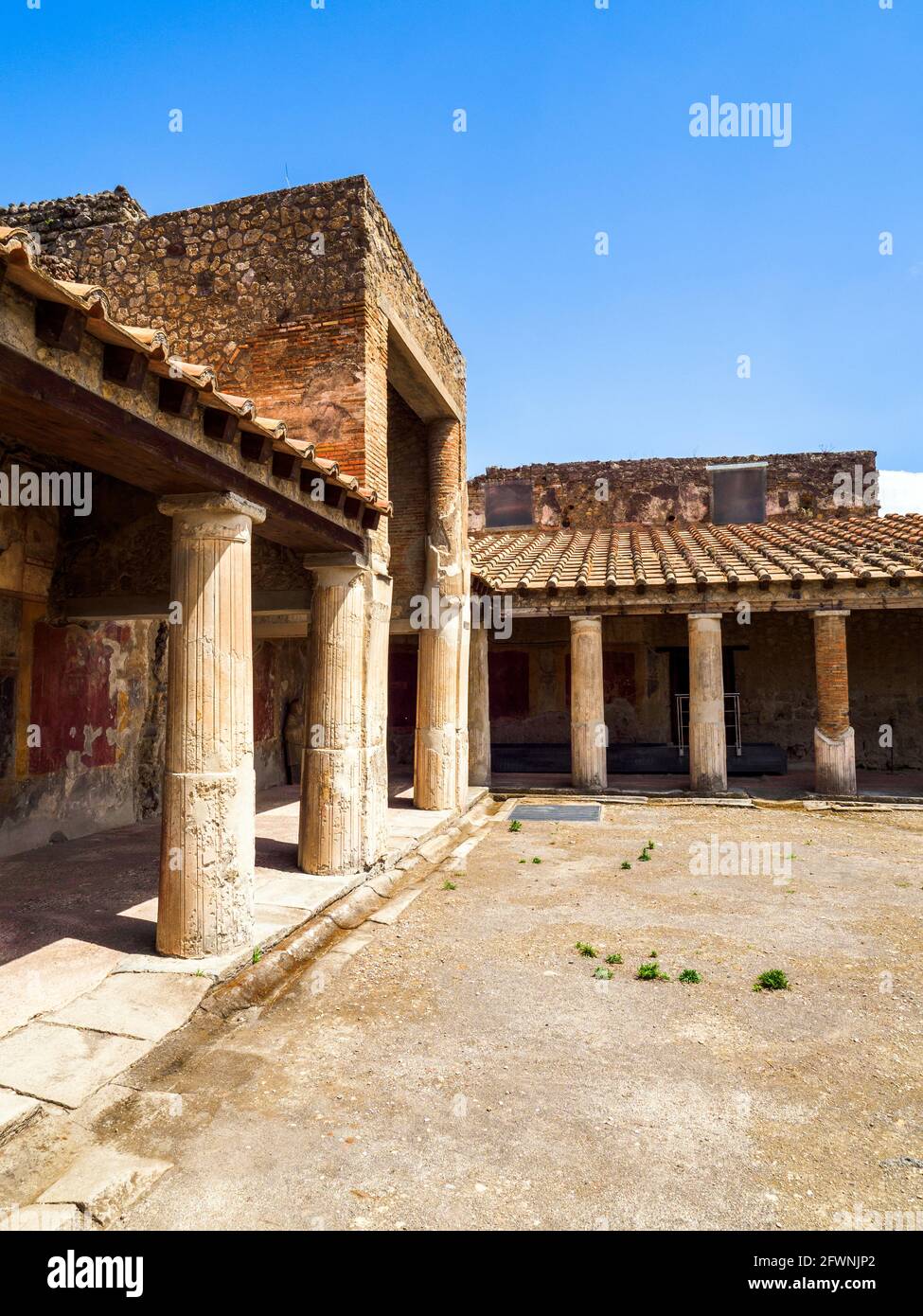 Portikus in den Stabischen Bädern (terme Stabiane) - archäologische Stätte Pompeji, Italien Stockfoto